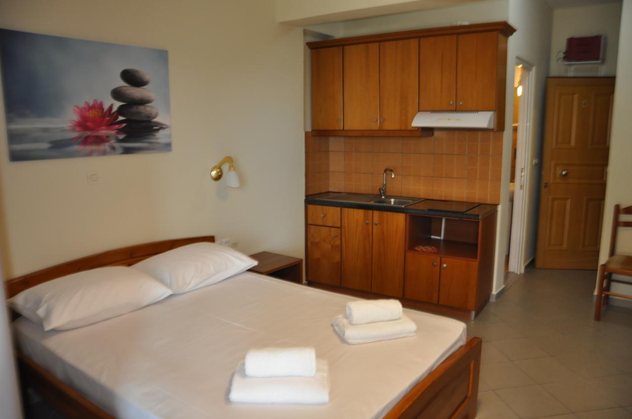 Zotos Apartment Himare Exterior photo