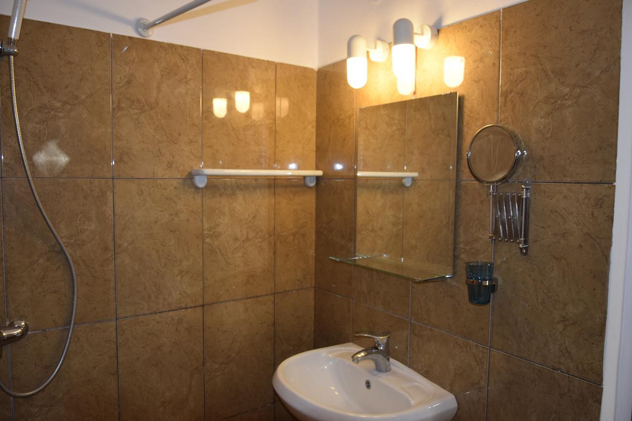 Zotos Apartment Himare Exterior photo